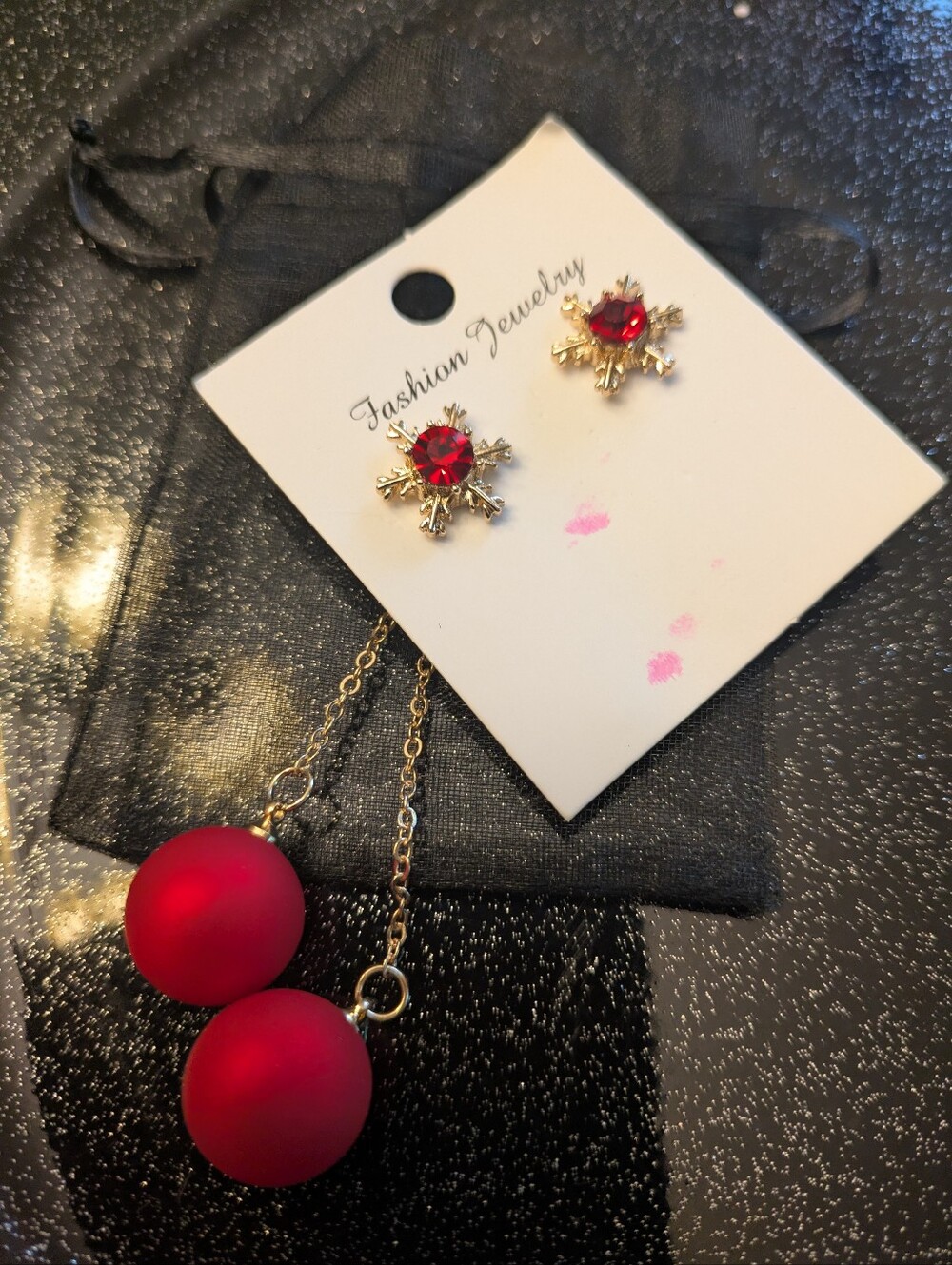 28. NWT Red Dingle Ball Earrings ($10/3for$25/Freewith$50purchase)